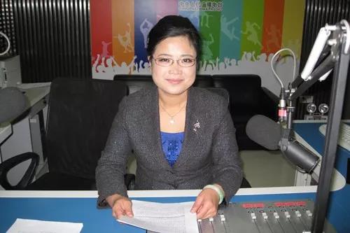 合并一周,央广多位播音员献声《新闻联播》,释放什么信号 合并一周,央广多位播音员献声《新闻联播》,释放什么信号