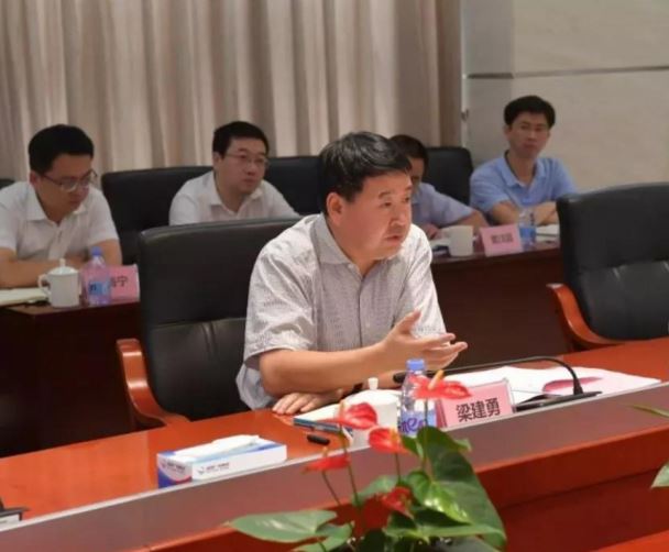 福建省委常委、宣传部长梁建勇到福建广电网络集团调研 福建省委常委、宣传部长梁建勇到福建广电网络集团调研