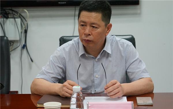 国家广播电视总局电视剧司副司长杨铮一行赴康巴卫视考察调研