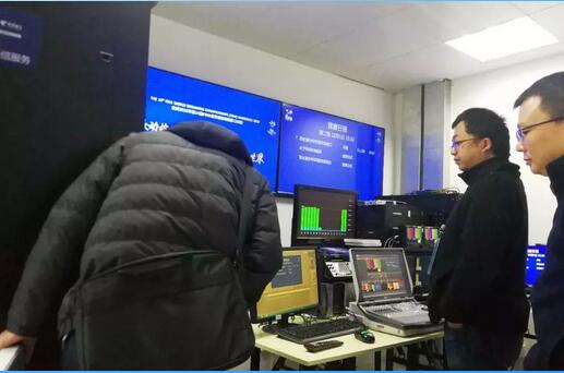 看世游赛,数字电视没看够?国内首创户外大屏联播更震撼! 看世游赛,数字电视没看够?国内首创户外大屏联播更震撼!