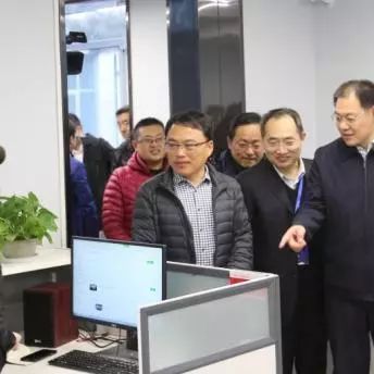 甘肃省兰州广播电视台融媒体指挥调度中心启动