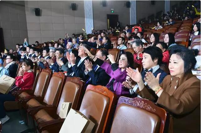 日本养老主题公益话剧《暖流之亲子情》引入中国在北京公演