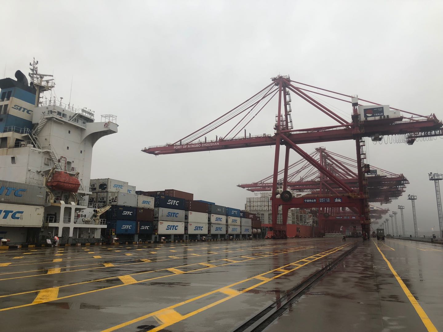 宁波探索港航物流智慧化变革 借现代技术加速“通江达海”