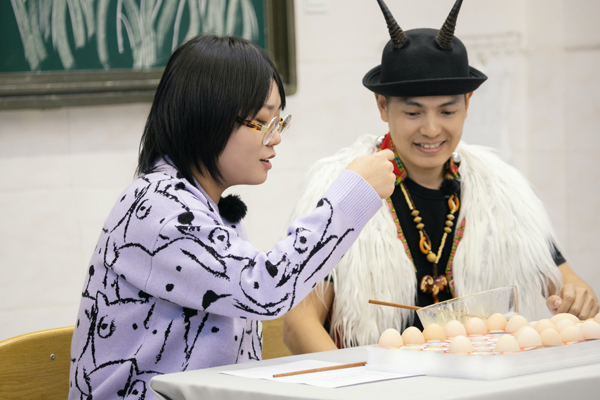 《希望的田野》黄圣依李雪琴选“村播” 赵小棠追星蔡国庆