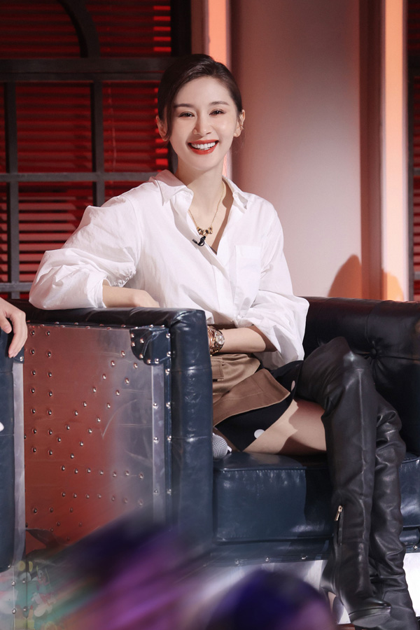 《听姐说》应采儿霸气回怼网络恶评 阚清子叫张蓝心“老公” 《听姐说》应采儿霸气回怼网络恶评 阚清子叫张蓝心“老公”