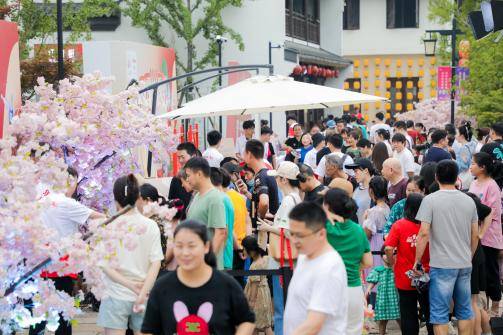 当古风“雅韵”遇见活力“亚运” “佳能·佳人雅韵会”在杭州开幕