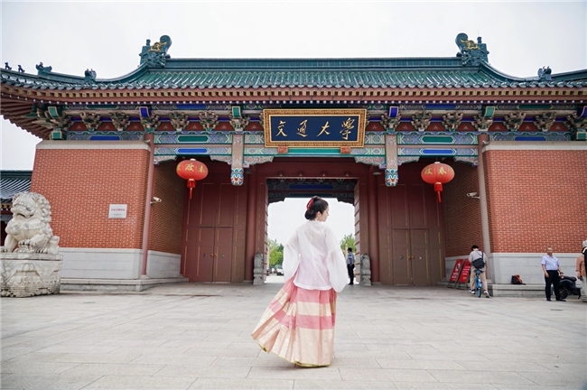 千年非遗焕新彩：柴门小童在交大叩响文化传承之门