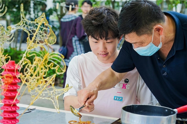 千年非遗焕新彩：柴门小童在交大叩响文化传承之门