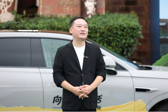 开挂了！星纪元ET推25.28万元露营版，可拖挂房车探索户外生活新边界