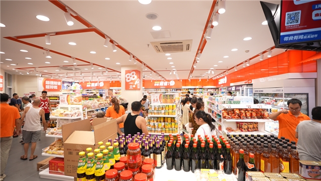 成立1年门店超2000家 零食有鸣批发超市领跑赛道