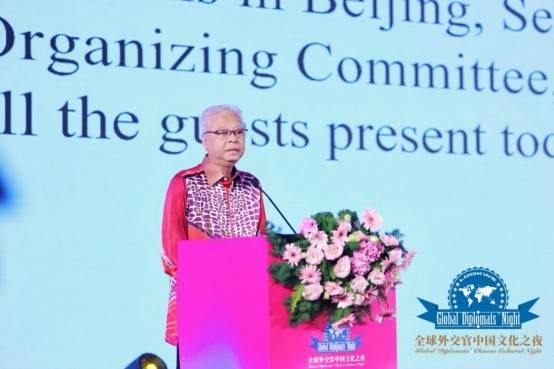 洪贤宇名誉院长受邀出席2025全球外交官中国文化之夜 以文化力量架起国际合作之桥