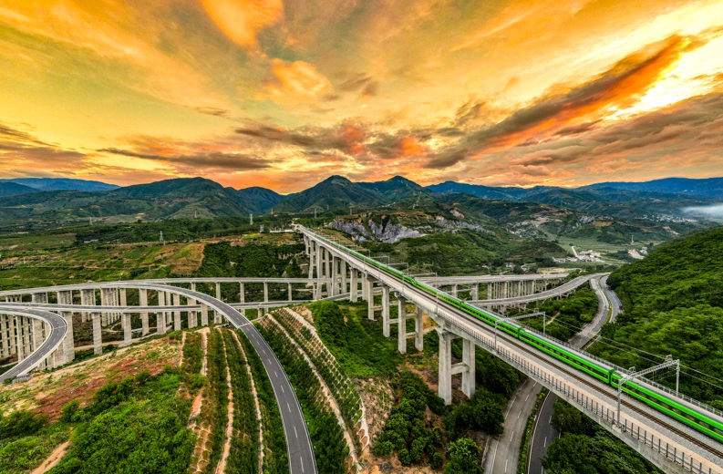 玉溪市提出国家物流枢纽建设目标：2027年物流业总收入突破千亿