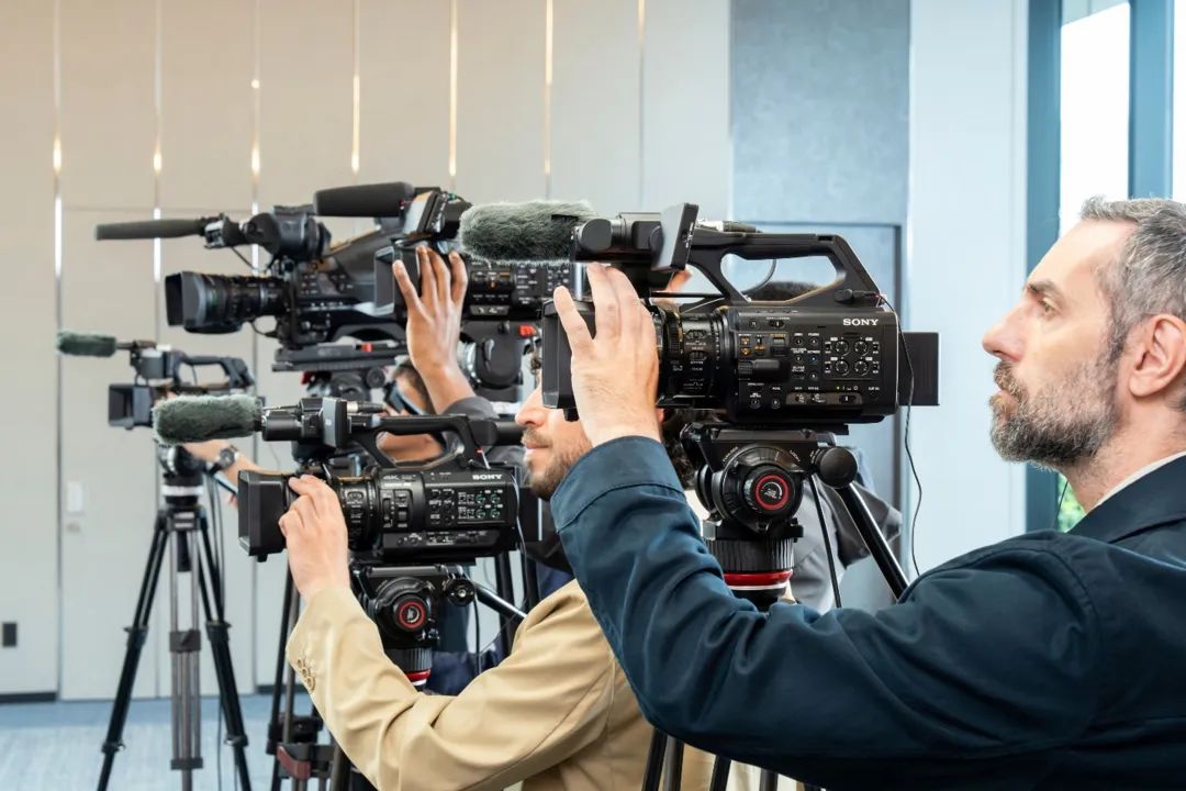 为新闻纪实摄制强势赋能 | 索尼推出 4K 3-CMOS传感器XDCAM手持摄录一体机PXW-Z380