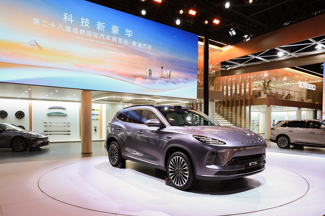 20万级家庭SUV价值新标杆，星途ET5凭何成为年轻家庭的“智慧安全首选”