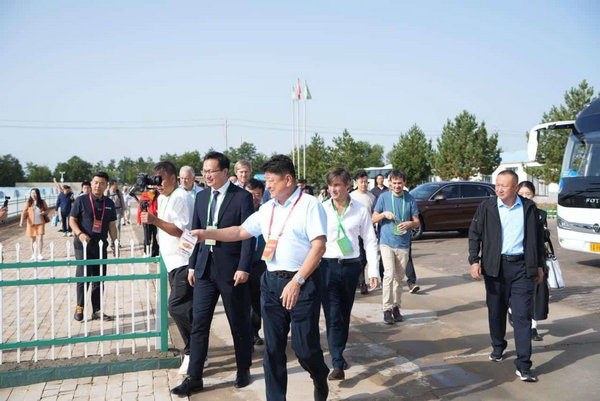 2025年鄂托克旗第二届国际螺旋藻产业发展大会暨第五届《中欧地理标志协定》互认产品推广洽谈会圆满成功