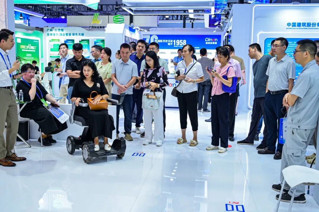 前沿建筑科技产品亮相 共筑智能人居新未来 中国—东盟建筑科技展在桂林启幕