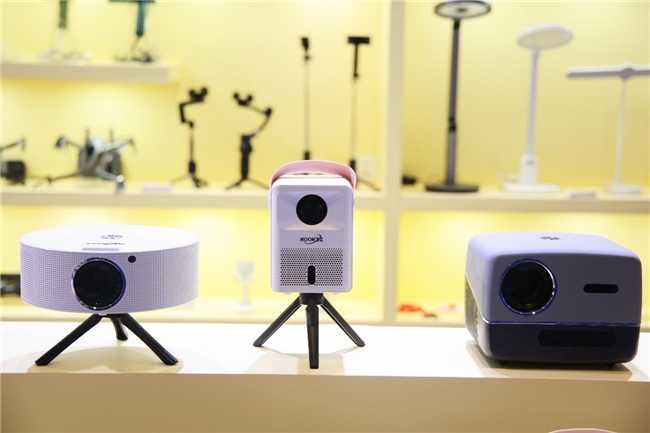 AI赋能,场景智变:第16届深圳国际移动电子展引领场景化消费新浪潮 AI赋能,场景智变:第16届深圳国际移动电子展引领场景化消费新浪潮