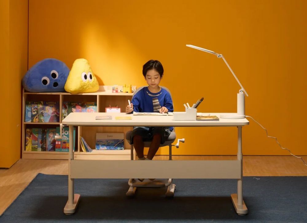 助力“爱眼杯”绘画活动,童视界以专业护眼光守护孩子的缤纷视界 助力“爱眼杯”绘画活动,童视界以专业护眼光守护孩子的缤纷视界