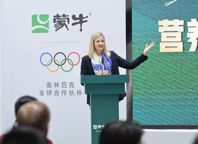 国际奥委会主席考文垂到访蒙牛集团 点赞乌兰布和沙漠治理实践