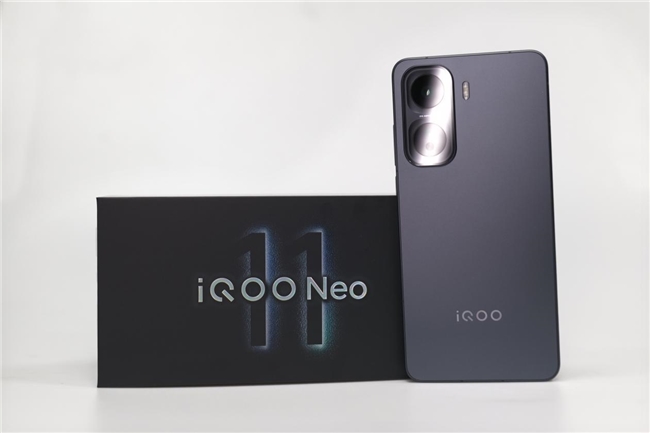 鲁大师10月新机性能/流畅/AI榜:骁龙8 Elite Gen5与天玑9500新机大混战 鲁大师10月新机性能/流畅/AI榜:骁龙8 Elite Gen5与天玑9500新机大混战