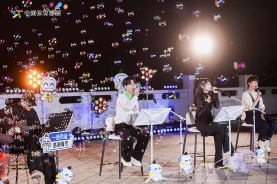 声动甘竹滩,情暖秋日里——“乐行时分听歌会”2025圆满落幕 声动甘竹滩,情暖秋日里——“乐行时分听歌会”2025圆满落幕