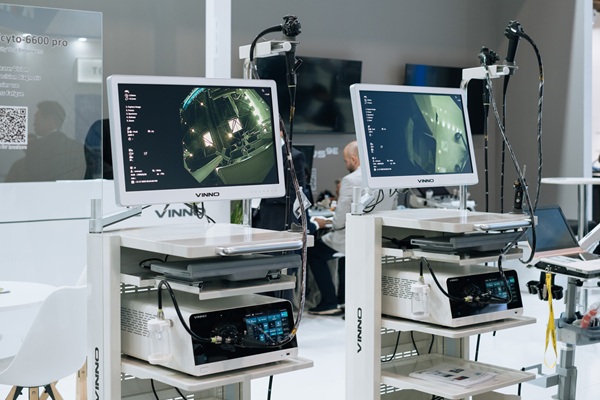 MEDICA 2025 | 飞依诺「声光气」合力出击，内窥镜系列全球首秀！