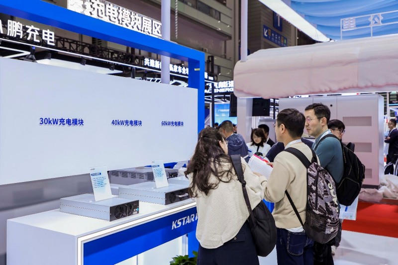 2.5MW超充引领重卡续航新纪元！科士达重磅亮相深圳充换电展