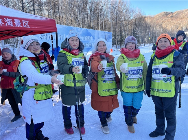 “冰超”2025全国冬季徒步大会暨“飞鹤杯”伊春冰雪森林穿越活动（五营站）盛大启幕
