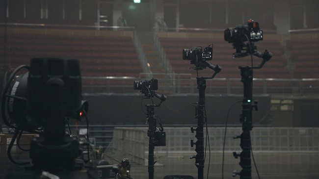 让每个观众都在第一排:佳能EOS VR系统助力现场演出进入沉浸时代 让每个观众都在第一排:佳能EOS VR系统助力现场演出进入沉浸时代