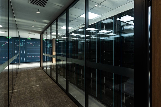 合众远景AI智算集群中心正式投运，智能量化交易生态逐步成型